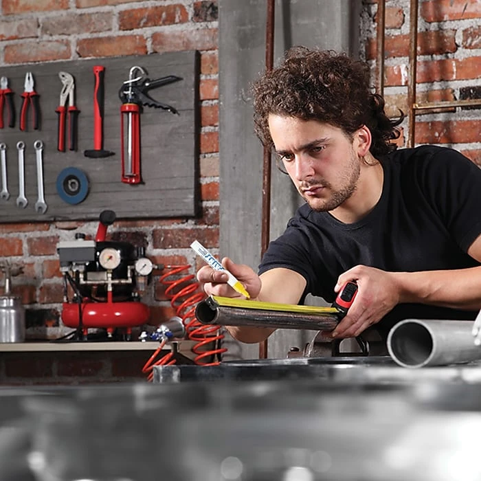 Uni-ball Uni PAINT PX-20 Oil-Based Marker, Medium Tip, Silver Metallic (63614) 5 Uni-ball Uni PAINT PX-20 Oil-Based Marker, Medium Tip, Silver Metallic (63614) - Image 3