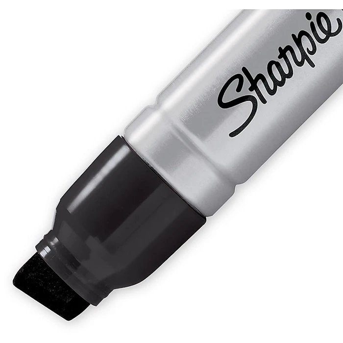 Sharpie Magnum Permanent Markers, Chisel Tip, Black, 12/Pack (44001DZ) 7 Sharpie Magnum Permanent Markers, Chisel Tip, Black, 12/Pack (44001DZ) - Image 5